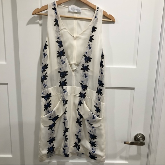 A.L.C. White with blue flowers silk sleeveless dress. Size 0. - Picture 1 of 12